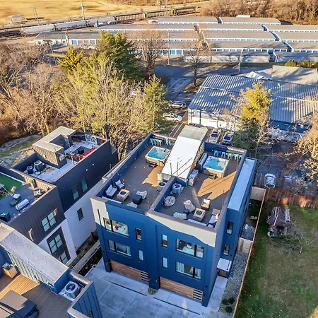 Twin Homes Rooftop Deck Hot Tub Outdoor Kitchen Nashville