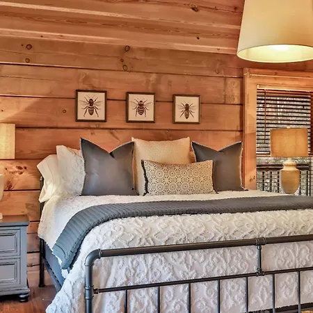 Holiday home Creeks Luxury Retreat 15 Min To Downtown Nashville