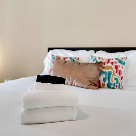 Prime Location With Balcony Near Broadway And Golf Nashville