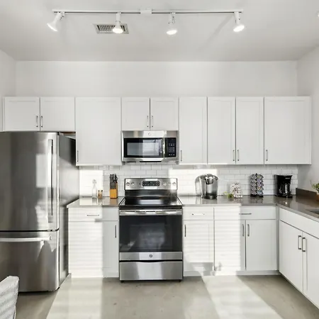 Modern Townhome 2 Miles South Of Downtown And Broadway Ave Apartment Nashville