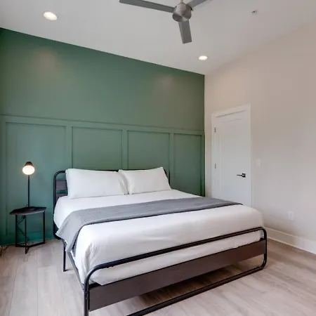 Apartment Prime West End 2br W, Sauna And Balcony Near Vandy!