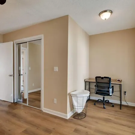 Prime Location With Balcony Near Broadway And Golf * Nashville