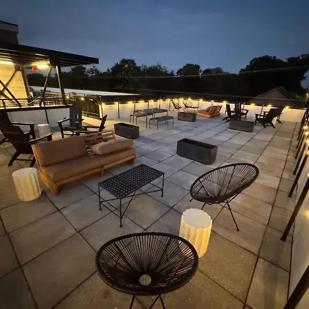 East Cozy Retreat Apartment