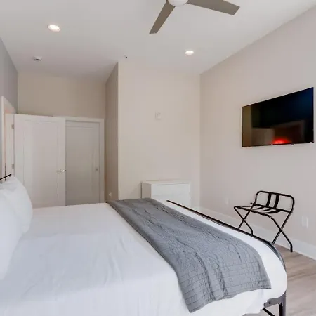 Prime West End 2br W, Sauna And Balcony Near Vandy! * Nashville