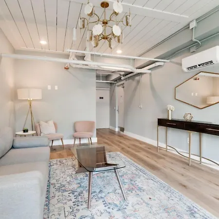 Prime West End 2br W, Sauna And Balcony Near Vandy! Nashville