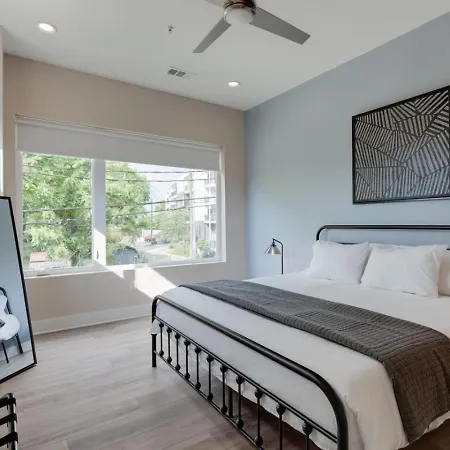 Prime West End 2br W, Sauna And Balcony Near Vandy! *