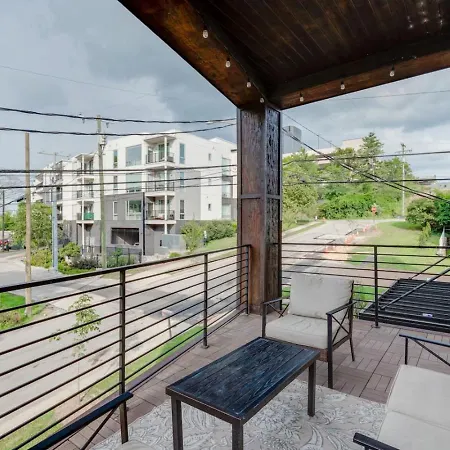Apartment Prime West End 2br W, Sauna And Balcony Near Vandy! *