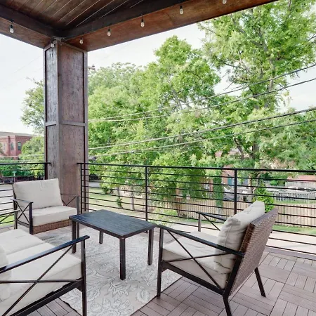 Apartment Prime West End 2br W, Sauna And Balcony Near Vandy! *
