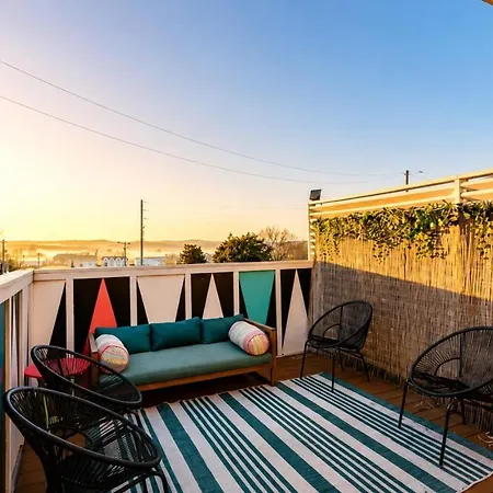 Nations Sky Retreat 2br Private Rooftop Views Apartment