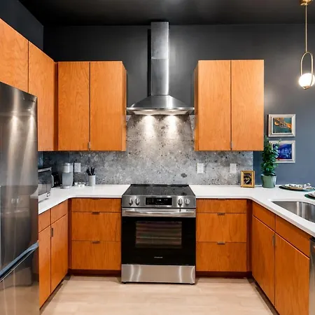 Apartment Spacious Floor Sleeps 6 Nashville