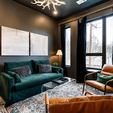 Apartment Spacious Floor Sleeps 6 Nashville