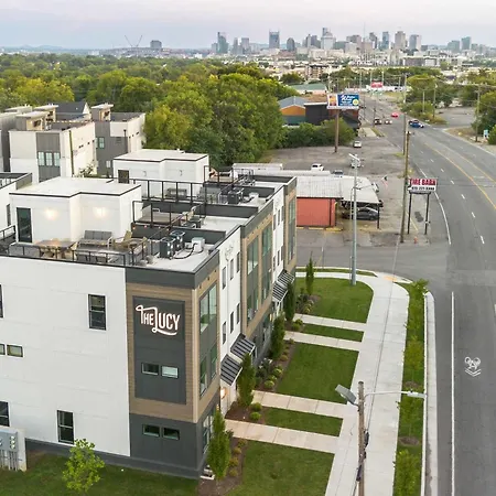 Holiday home Escape With Skyline Deck And Hot Tub Nashville