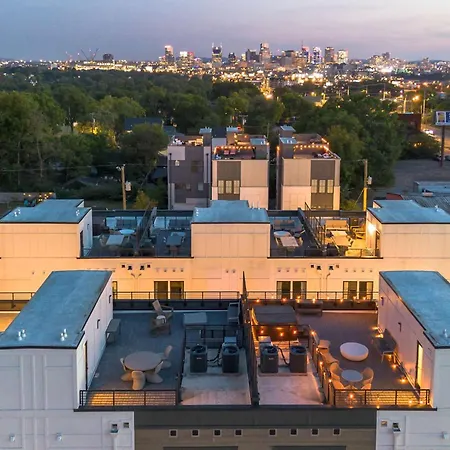 Rooftop Fire Pit Lounge Skyline Dt Nash Views Nashville