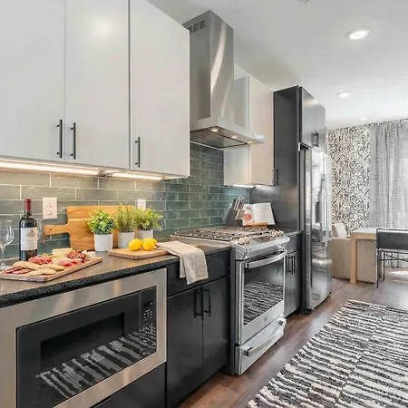 Luxe 4br With Fire Pit Grill And Views