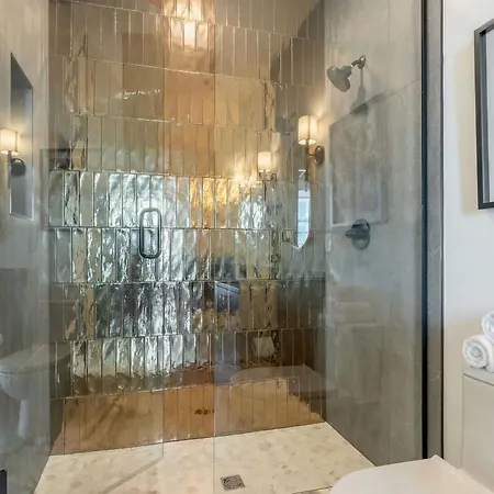 Luxe 4br With Fire Pit Grill And Views Nashville