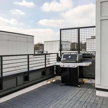 Rooftop Hot Tub Fire Pit 6br Near Broadway Holiday home