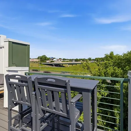 Rooftop Views 4br 4ba 7 Beds Near Broadway Nashville