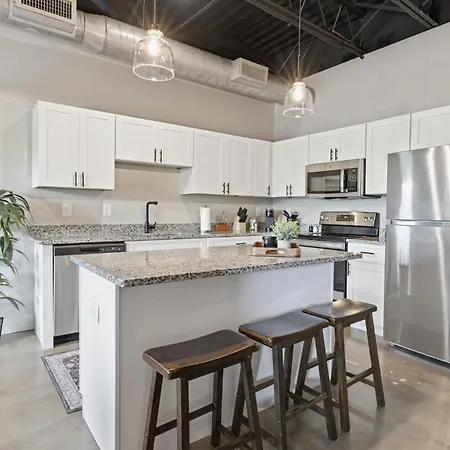 Apartment 1br - King Bed - 10mins To Broadway *