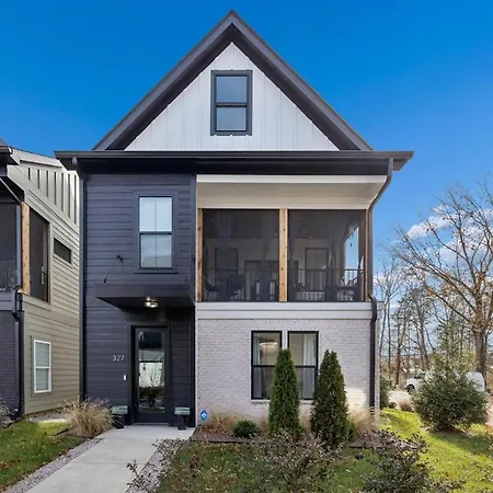 Steelynash - Pittsburgh Grit Meets Twang Holiday home