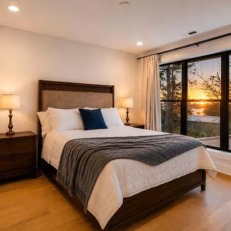 3br Townhome Rooftop Views Hot Tub & Fireplace Nashville