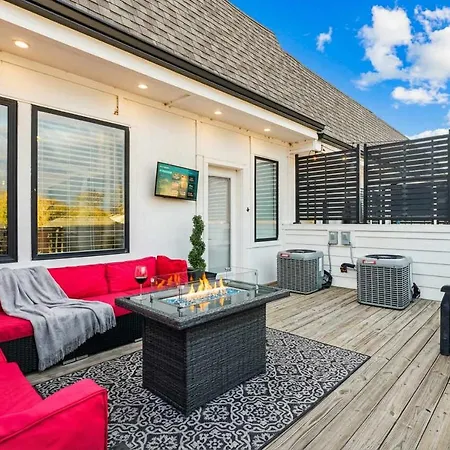 Private With Rooftop Game Near Downtown * Nashville