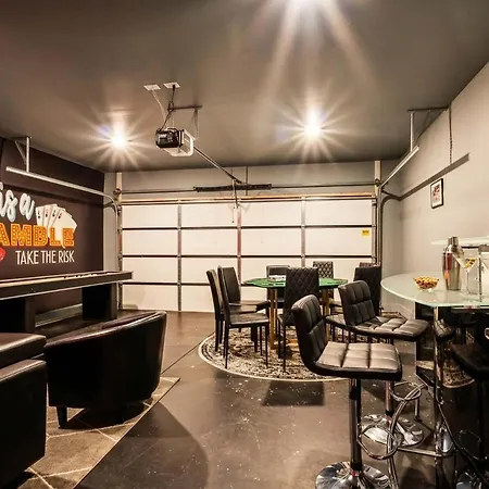 Private With Rooftop Game Near Downtown