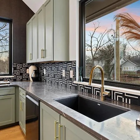 The Modern Cowboy - Rooftop On Music Row Holiday home