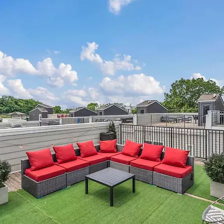 Modern Townhome W Rooftop Views Near Broadway * Nashville