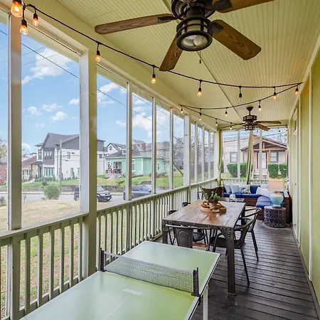 Holiday home Rhythm & Rest Group With Grill & Cozy Fireplace Nashville