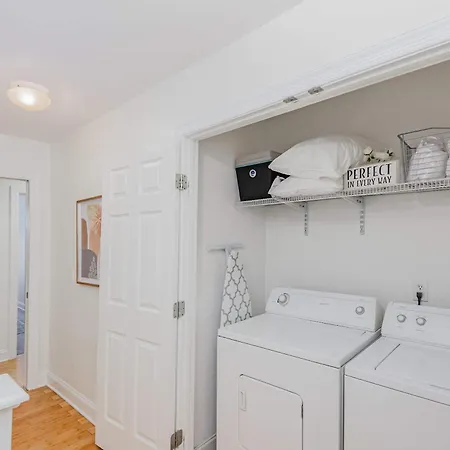 Rhythm & Rest Group With Grill & Cozy Fireplace Holiday home *