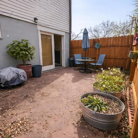 Cozy Private In Quiet Neighborhood 3*
