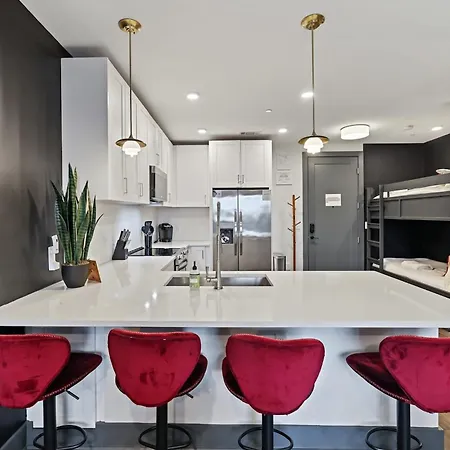 Modern For 6 With Rooftop & Gym Near Dt Nashville