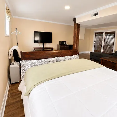 Guest house Cozy Private In Quiet Neighborhood 3*