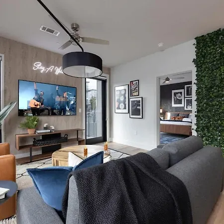Holiday home Musica - 3 Units - Pool & Gym - Heart Of Midtown *