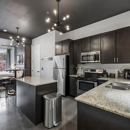 Music West End Retreat Near Vandy 10 Min To Broadway Holiday home *