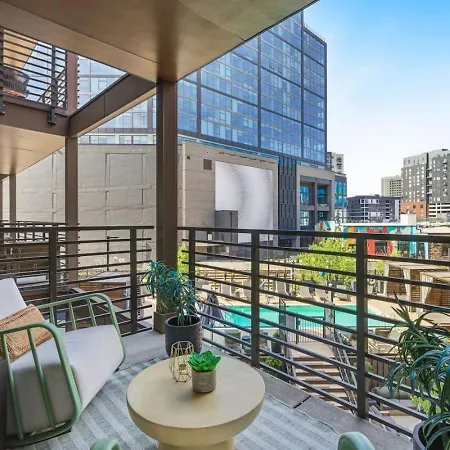 Holiday home With Pool Balcony And Garage Walk To Downtown Broadway Nashville