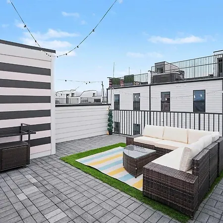 Rooftop Rendezvous - Sleeps 12 Rooftop Near Dt Holiday home