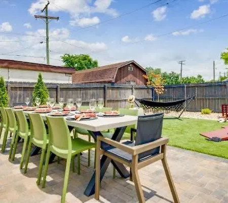 Private Single Family Luxury Hot Tub Holiday home