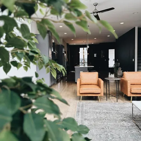 Holiday home Fox N Fern - Rooftop Oasis With Fireplace - 4br - Berry Hill, 12 South, The Gulch, Belmont Nashville