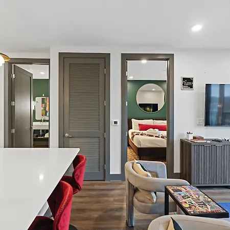 Modern For 6 With Rooftop & Gym Near Dt * Nashville
