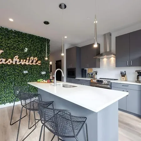 Holiday home Musica - 3 Units - Pool & Gym - Heart Of Midtown