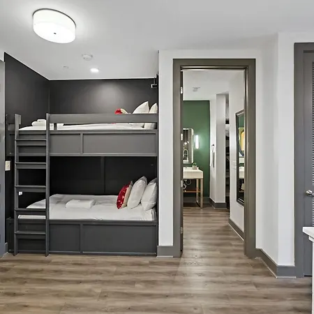 Holiday home Modern For 6 With Rooftop & Gym Near Dt Nashville