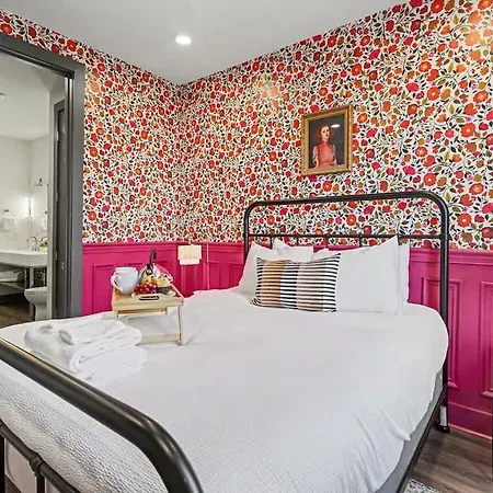 Petal & Palm-rooftop Patio & Gym-mins To Broadway Nashville