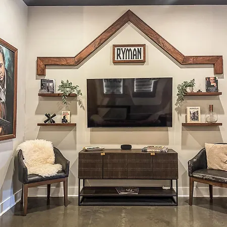 Music West End Retreat Near Vandy 10 Min To Broadway Holiday home Nashville