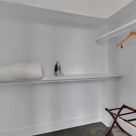 Holiday home Trendy Townhome W Rooftop Views Near Broadway Nashville