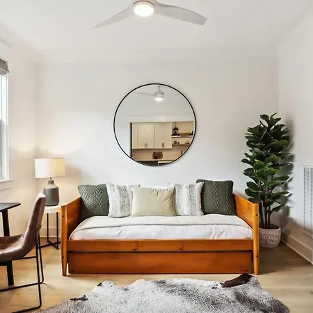 Holiday home Beautiful Luxury Renovation Near Downtown