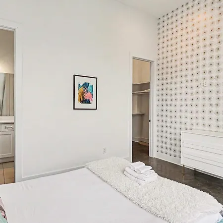 Holiday home Chic Townhome X3 W Rooftop Views Near Broadway Nashville