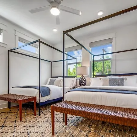 Holiday home Two Luxury Townhomes Near Five Points *
