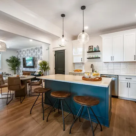 Two Beautiful Luxury Renovations Near Downtown