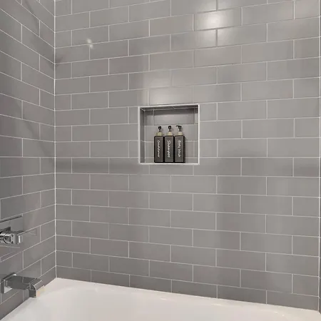 2 Trendy Townhomes W Rooftop Views Near Broadway